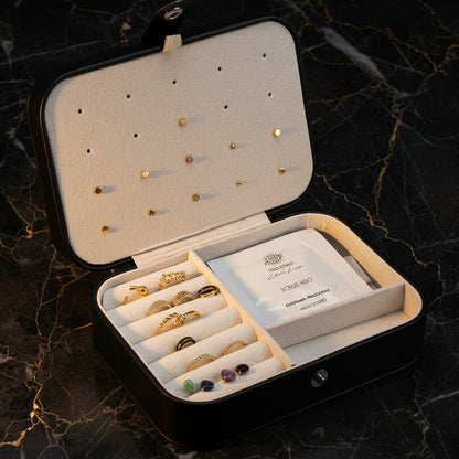 ROOM – Piercing organizer & Jewels
